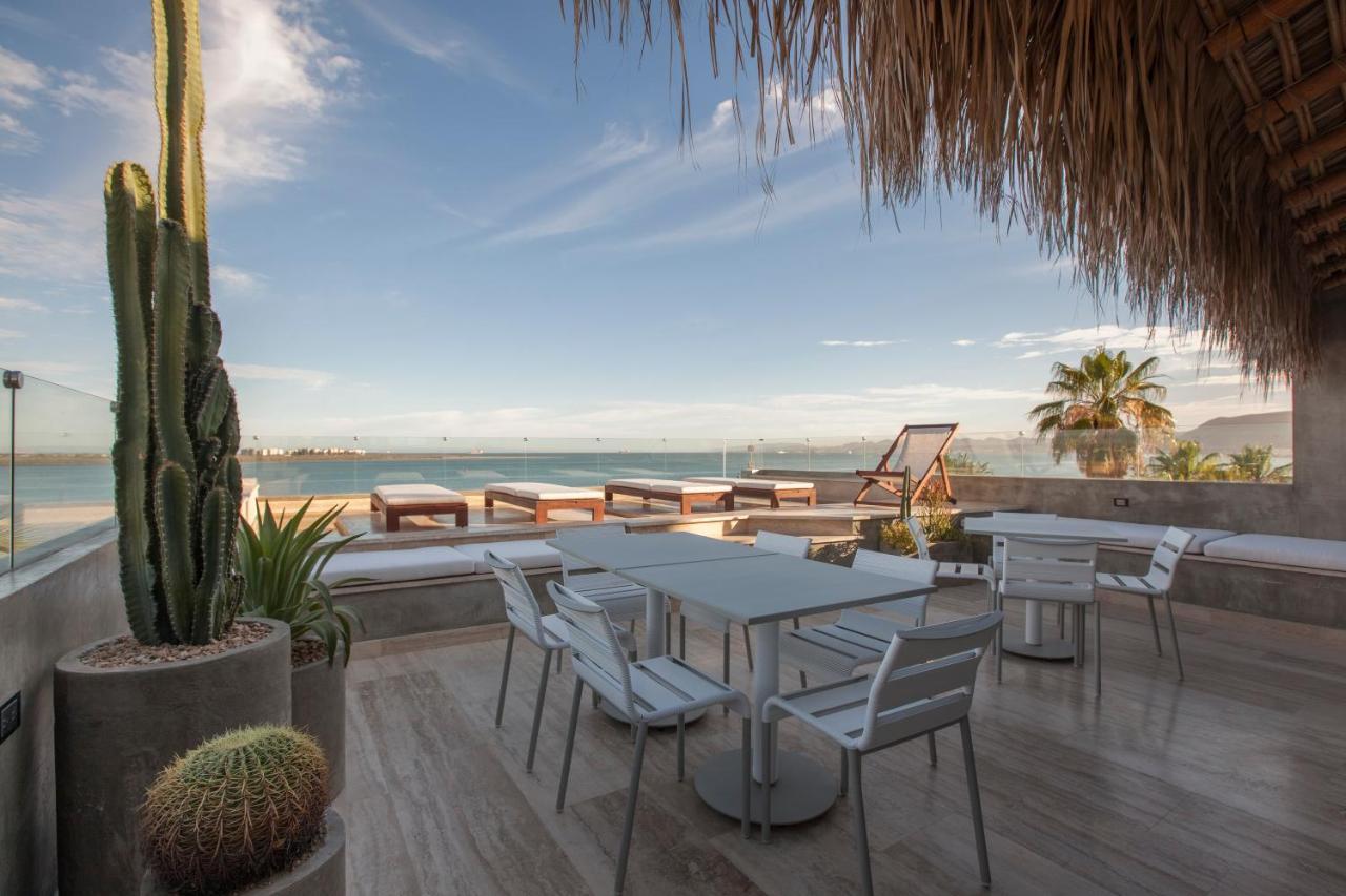 Malecon 1680 Hotel La Paz Bagian luar foto